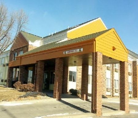 Sunset Inn & Suites Lincoln Dış mekan fotoğraf