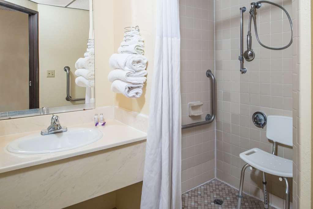 Sunset Inn & Suites Lincoln Oda fotoğraf