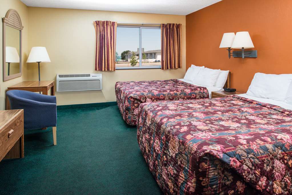 Sunset Inn & Suites Lincoln Oda fotoğraf