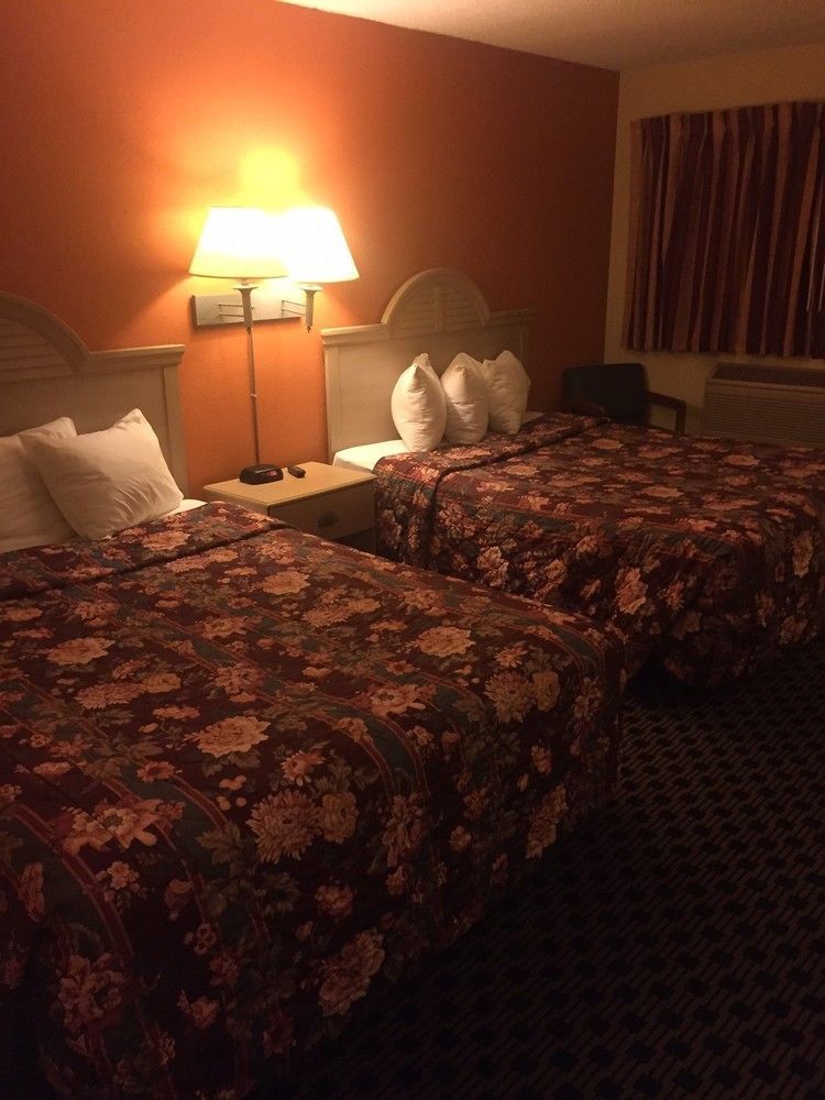 Sunset Inn & Suites Lincoln Dış mekan fotoğraf